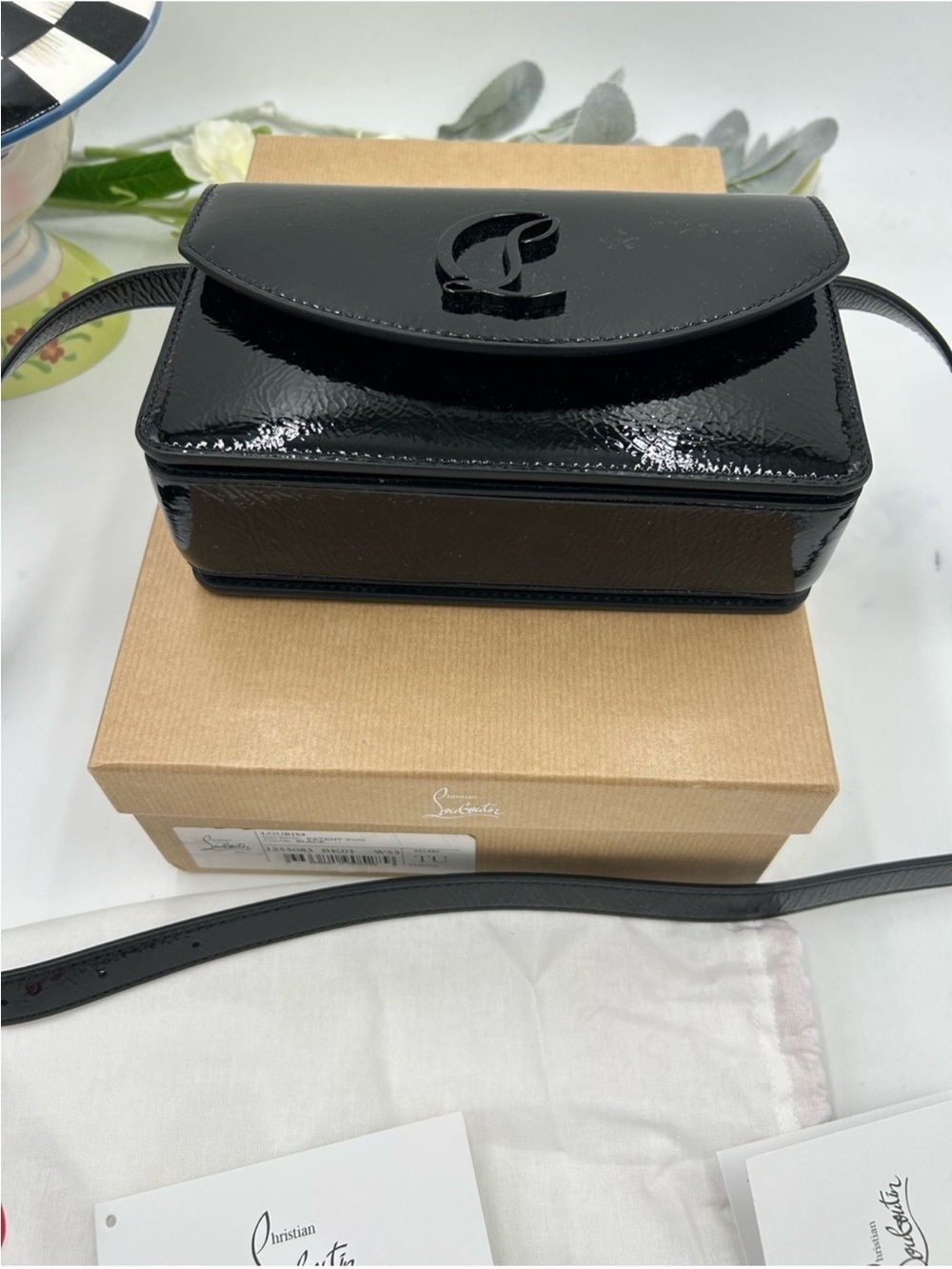 Women’s Christian Louboutin LOUBI 54 patent leather Crossbody bag made in Italy - Picture 15 of 15